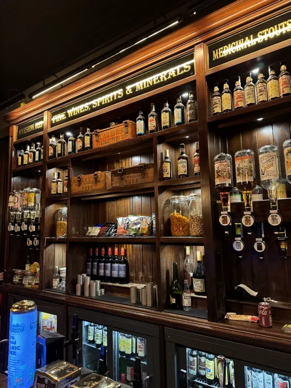 Fitzroy Tavern: photo 4 of 10
