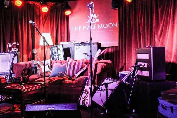 Half Moon, Putney